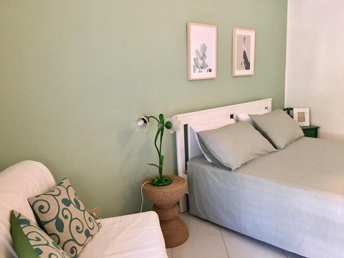 Baia degli Dei - Living La Nike Apartment Giardini Naxos Bagian luar foto