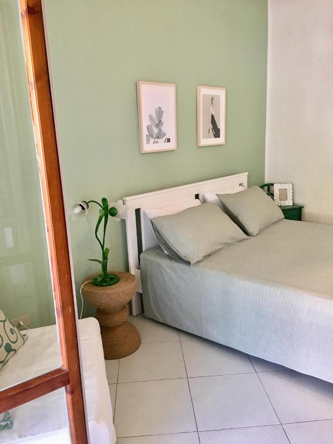 Baia degli Dei - Living La Nike Apartment Giardini Naxos Bagian luar foto