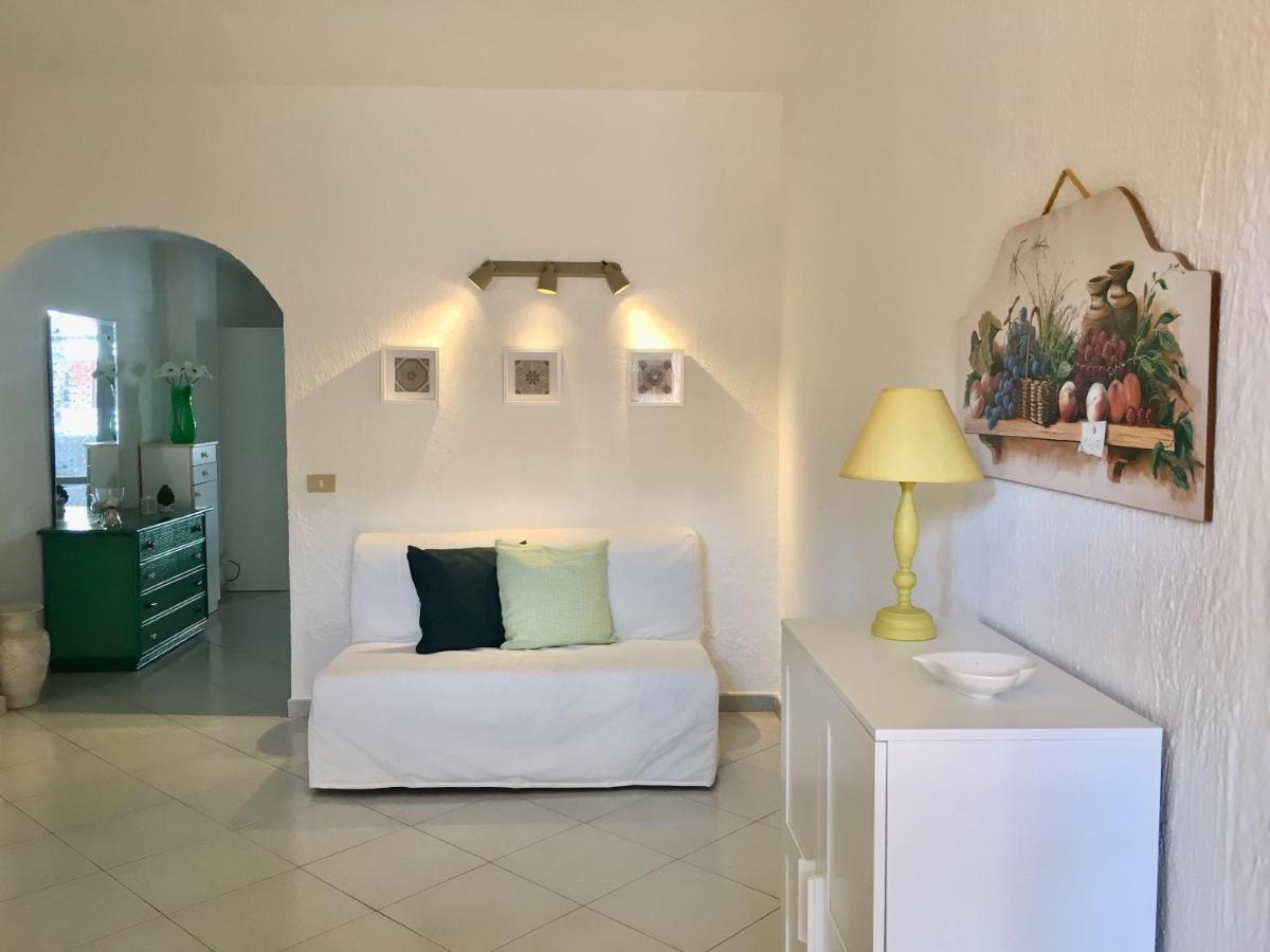 Baia degli Dei - Living La Nike Apartment Giardini Naxos Bagian luar foto